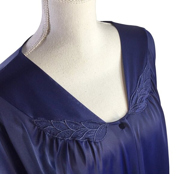 Vassarette Vintage Robe NWT Navy Blue Size XXXL 3XL Nylon USA Lightweight Gown - Picture 5 of 10